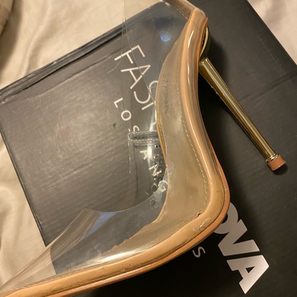 Clear pumps - Picture 5 of 6